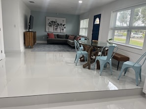 Unclassified image, 2 of 35, button - Palmetto Breeze-Coastal Retreat, Pet Friendly! Complete Refresh (Edgewater)