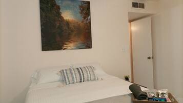 3 bedrooms, WiFi, bed sheets