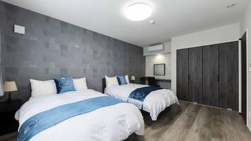 3 bedrooms, blackout curtains, iron/ironing board, free WiFi