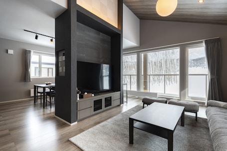 Luxury Villa | Living area | Flat-screen TV