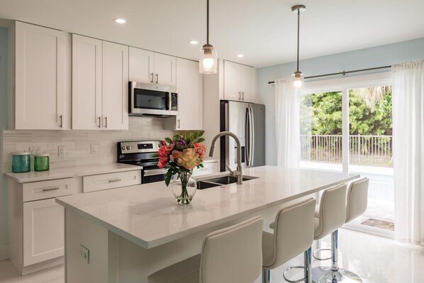 Fridge, microwave, oven, stovetop - Stunning 4BR Home w/ Pool & Spa, Fire Pit (Naples)