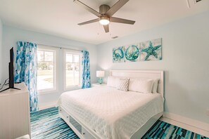 4 bedrooms, desk, iron/ironing board, travel crib