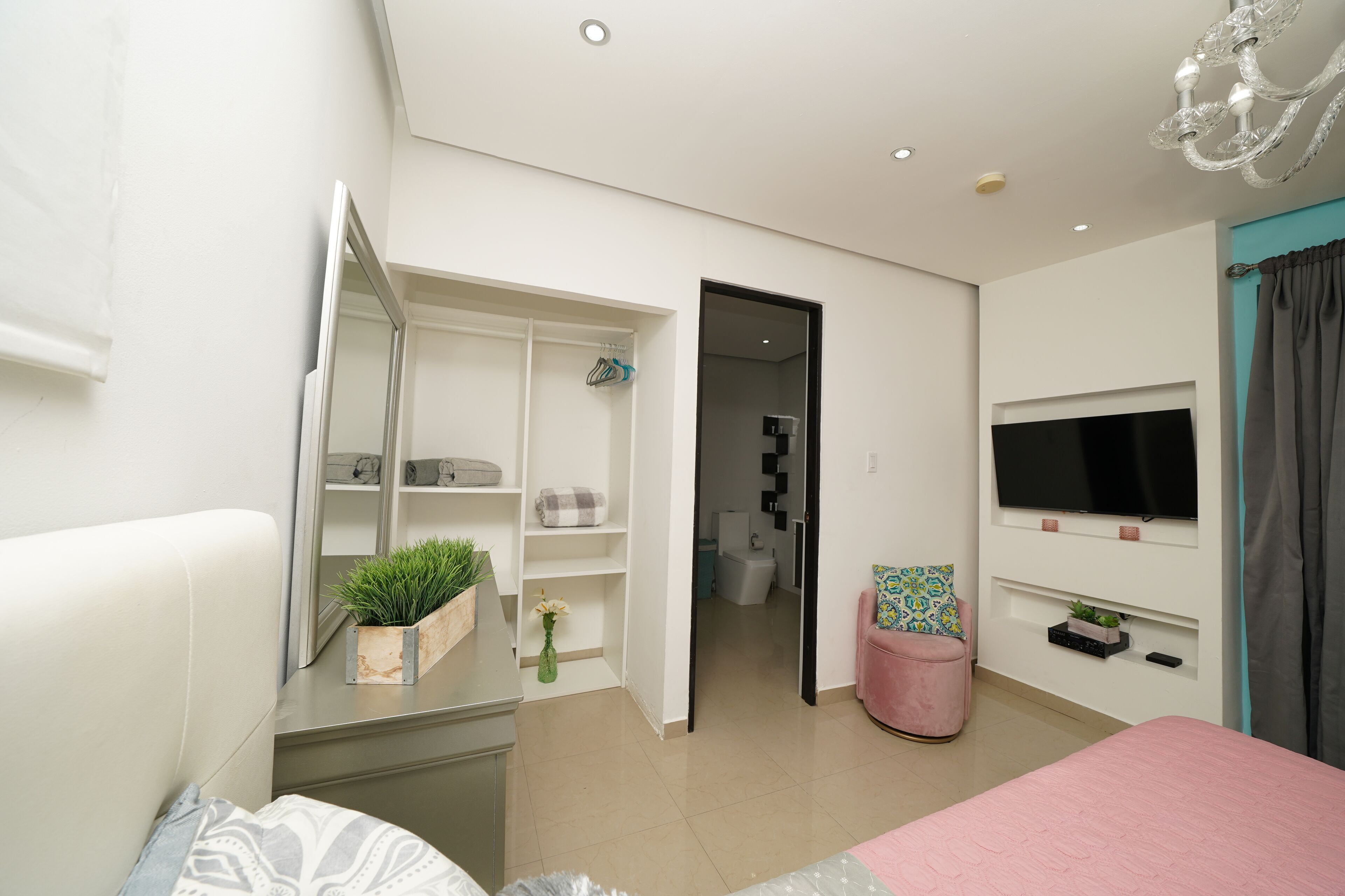 1 bedroom, iron/ironing board, WiFi, bed sheets