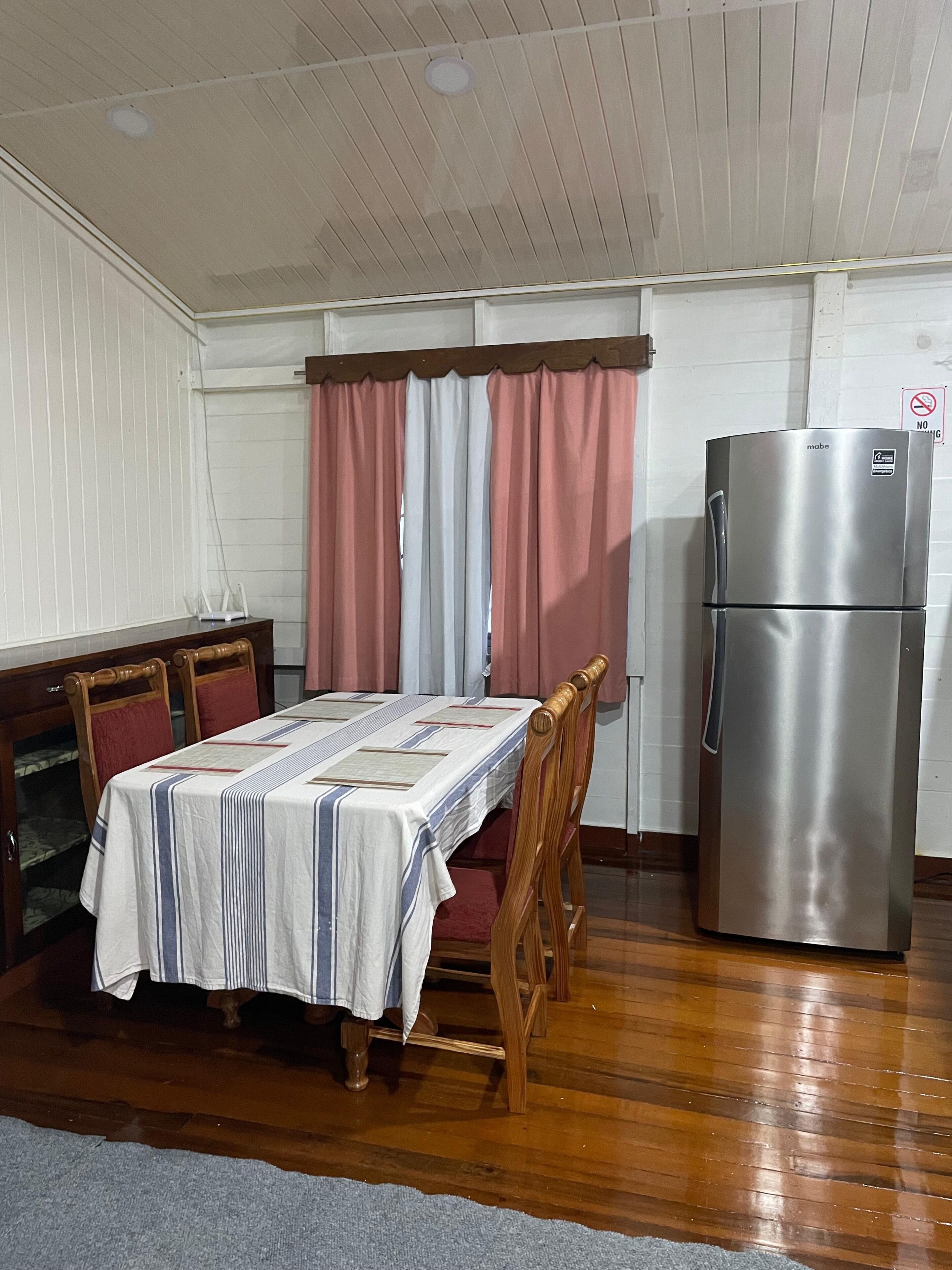 Appartement exclusif | Repas dans la chambre