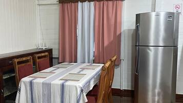 Appartement exclusif | Repas dans la chambre
