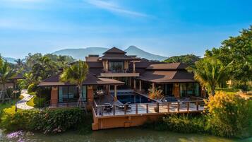 Fachada da propriedade