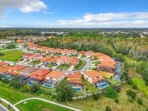 Exterior - Tranquility Villa 4-Bedroom 3-bathroom with pool (Kissimmee)