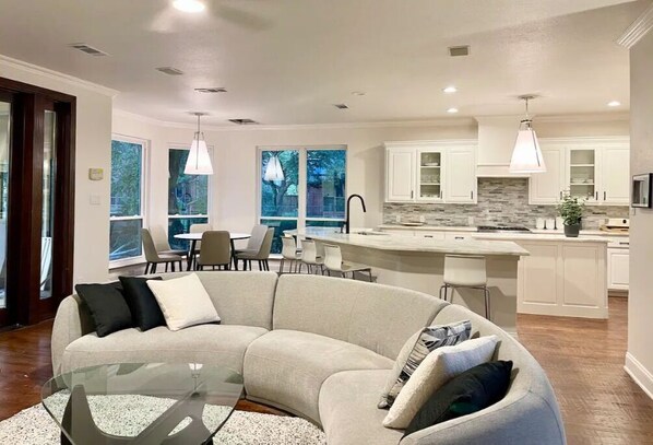 Smart TV, fireplace, table football