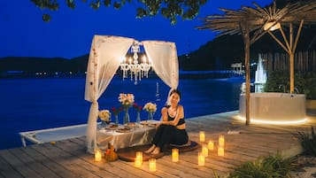 Romanttinen huvila, 1 makuuhuone, valtamerinäköala, valtameren rannalla | Terassi/patio