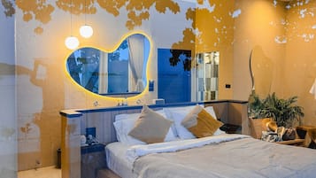 Romanttinen huvila, 1 makuuhuone, valtamerinäköala, valtameren rannalla | 1 makuuhuone, ilmainen Wi-Fi, vuodevaatteet