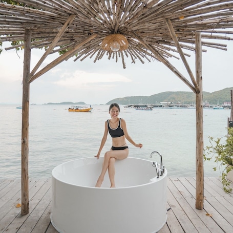 Romantic Villa, 1 Bedroom, Ocean View, Oceanfront | Terrace/patio