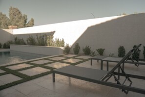 Outdoor pool, a heated pool - Upscale Home - Heated Modern Pool, Outdoor BBQ, Large Kitchen, Up to 8 Guests! (Las Vegas)