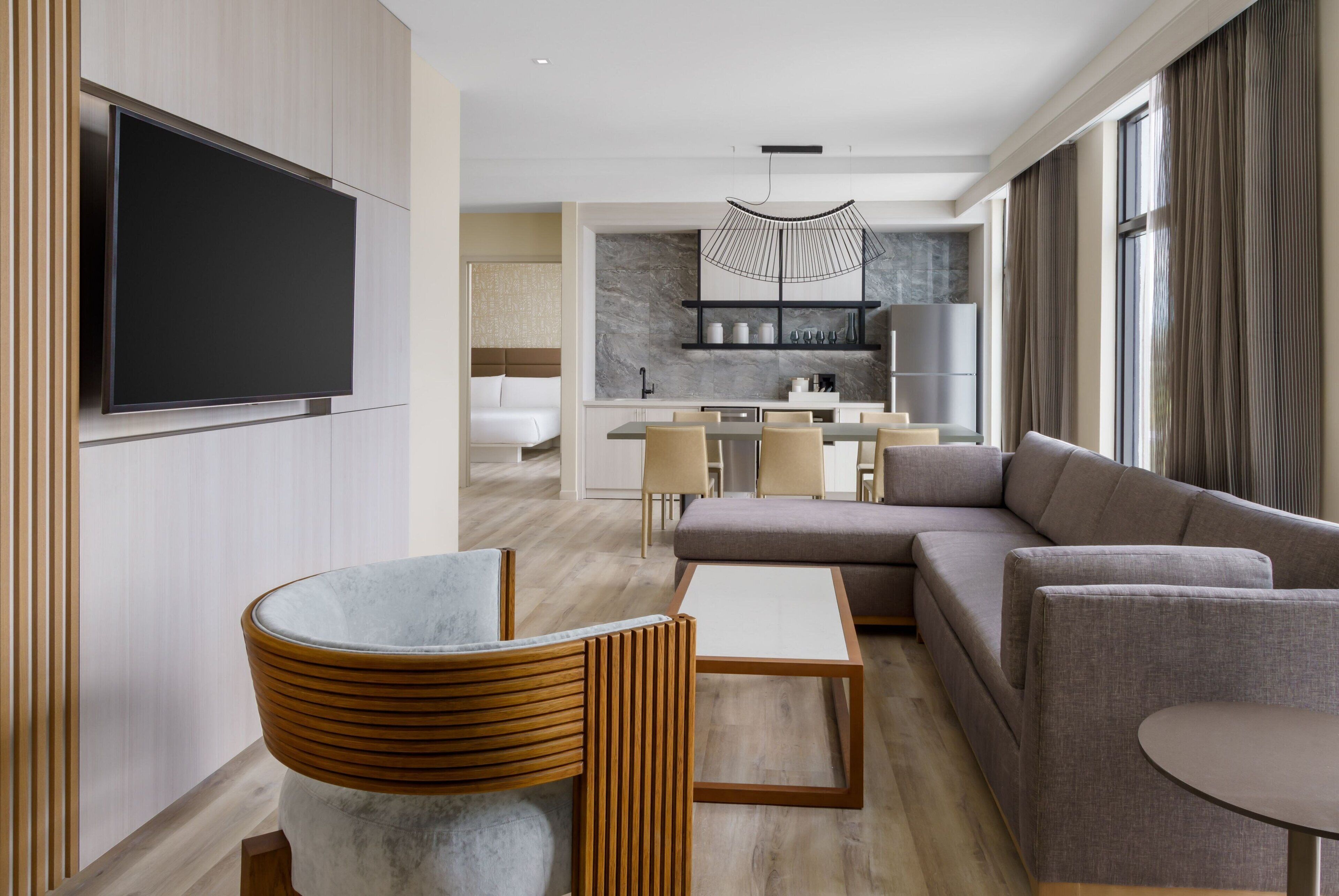 Suite, 1 King Bed with Sofa bed, Hearing Accessible (Accessible Bathtub)