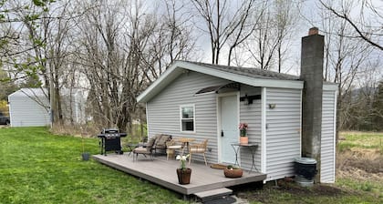 Country Cottage with beautiful views and easy access to Catskills activities.