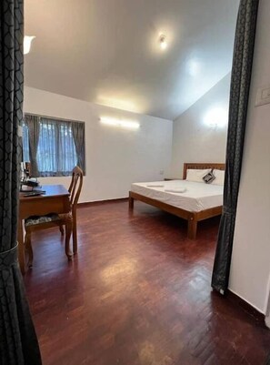 2 bedrooms, in-room safe, free WiFi, bed sheets