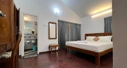 Perfect villa for your family vacation very close to City with Mountain Views