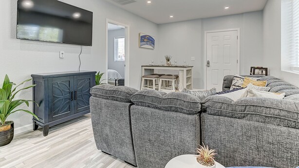 Unclassified image, 1 of 17, button - Cozy 2/1 Pet Friendly/AC/Washer/Dryer/Off Street Parking near Downtown (Colorado Springs)