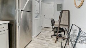 Unclassified image, 5 of 17, button - Cozy 2/1 Pet Friendly/AC/Washer/Dryer/Off Street Parking near Downtown (Colorado Springs)