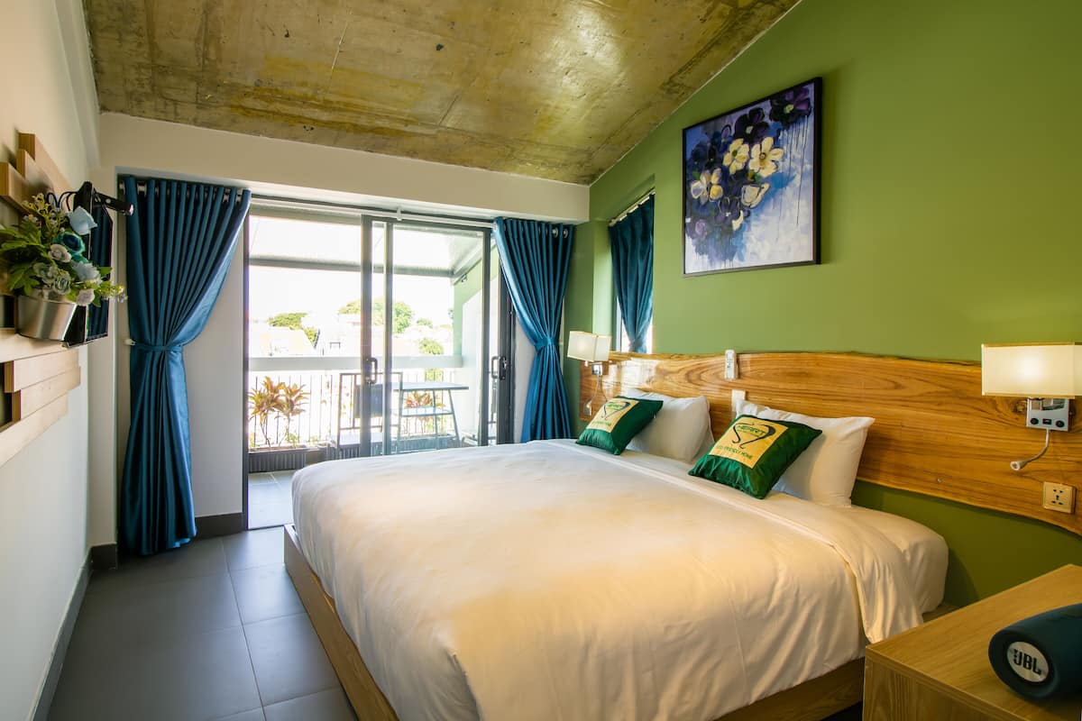 Kamar, 1 Tempat Tidur King (Loft) | Seprai premium, selimut bulu angsa, minibar, dan brankas