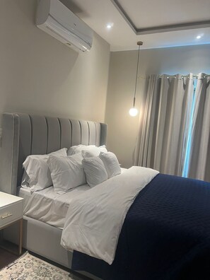 1 bedroom, iron/ironing board, WiFi, bed sheets