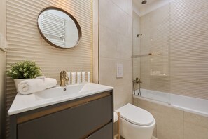 Apartment, 2 Bedrooms, Kitchen | Bathroom | Towels, soap, shampoo, toilet paper - Bright Apartment Walońska 19 by Renters (Wroclaw)