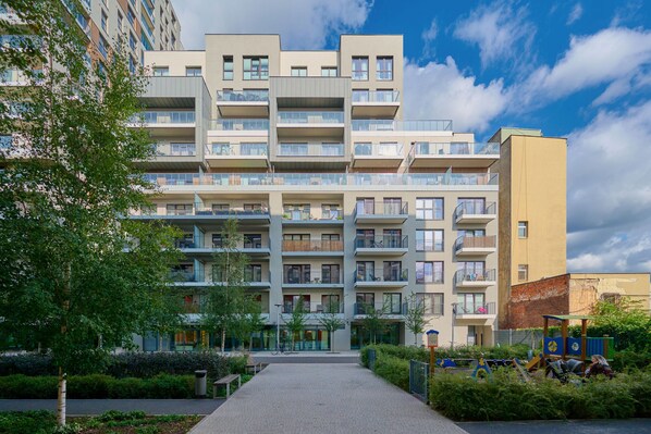 Exterior - Bright Apartment Walońska 19 by Renters (Wroclaw)