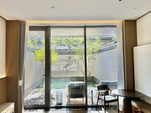 Superior Single Room | Balcony