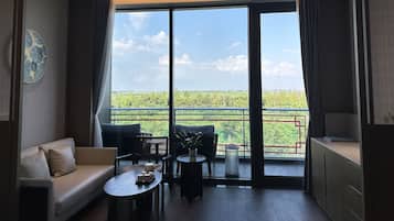 Luxury Twin Room | Balcony view