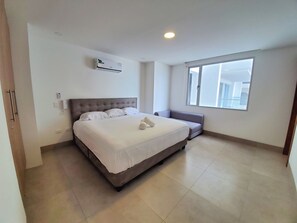 3 chambres, bureau, fer et planche à repasser, Wi-Fi