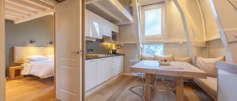 Apartamento panorámico | Cocina privada | Microondas y máquina de café espresso