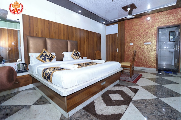 Superior Room | In-room safe, soundproofing, free WiFi