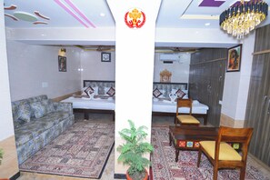 1 habitación y caja de seguridad en la habitación
