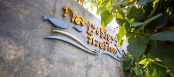 Klang muang river home