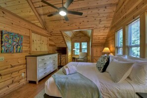 4 habitaciones, tabla de planchar con plancha, wifi y ropa de cama