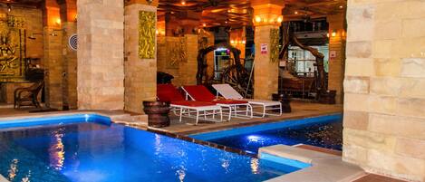 Kolam renang outdoor