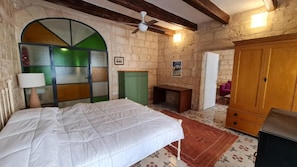 Traditional Suite | 1 bedroom, desk, soundproofing, free WiFi
