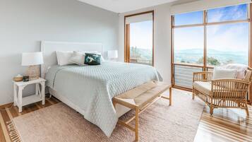 6 bedrooms, desk, iron/ironing board, free WiFi