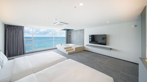 Deluxe Double Room, 2 Double Beds, Non Smoking, Sea View - Sharp & Flat Hotel (Gyeongju)