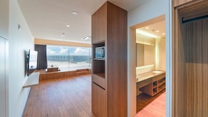 Premier Double Room, 2 Double Beds, Non Smoking, Pool View | Living area | 50-inch Smart TV with cable channels