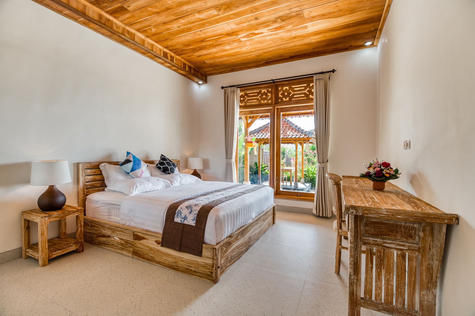 1 bedroom, in-room safe, desk, iron/ironing board