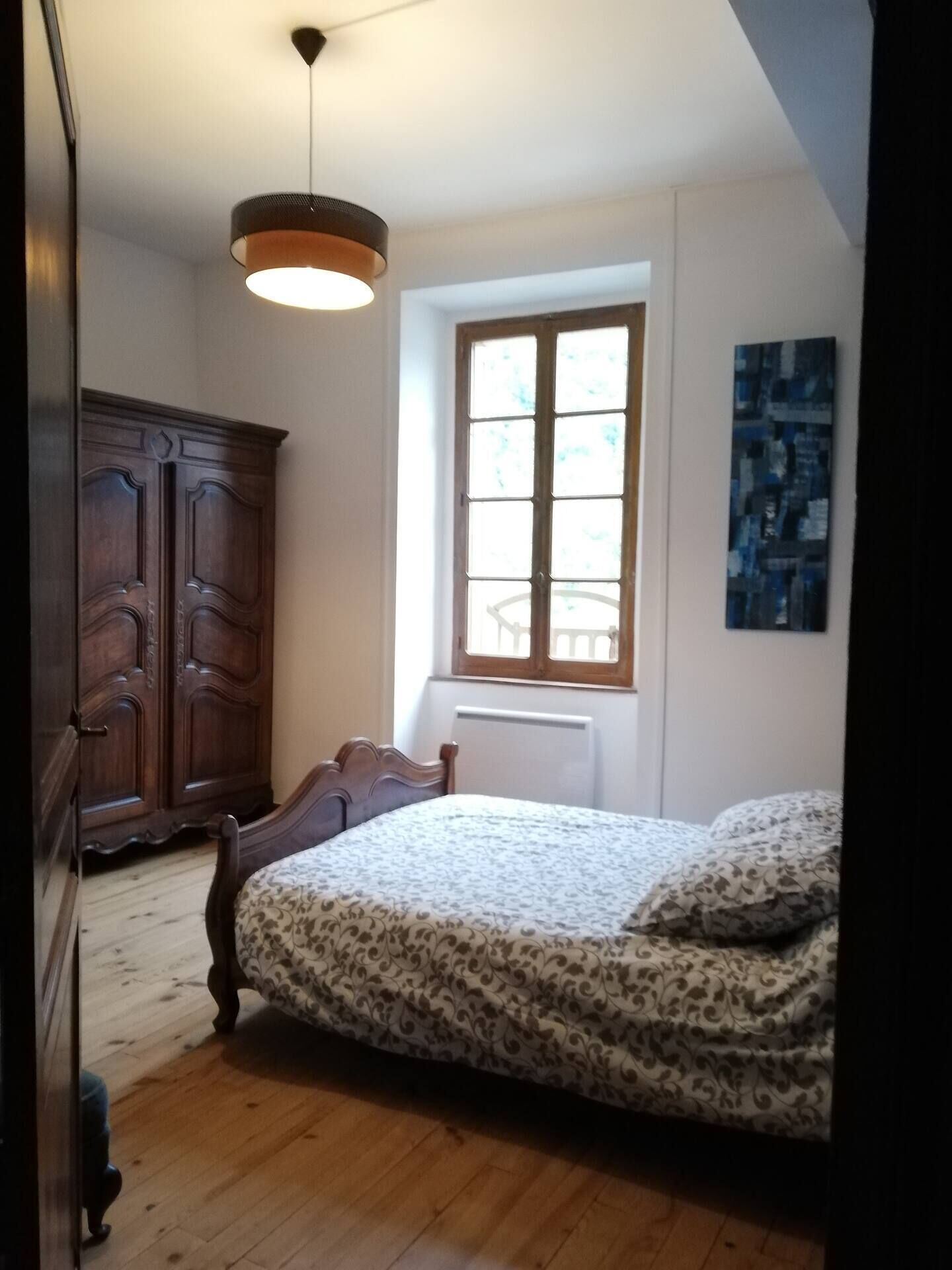 6 Schlafzimmer, Bügeleisen/Bügelbrett