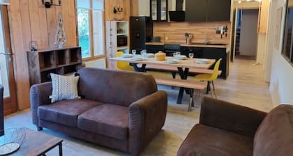 La Marmotte Rénovation de Standing Située en Sortie de Village, Vers Les Angles