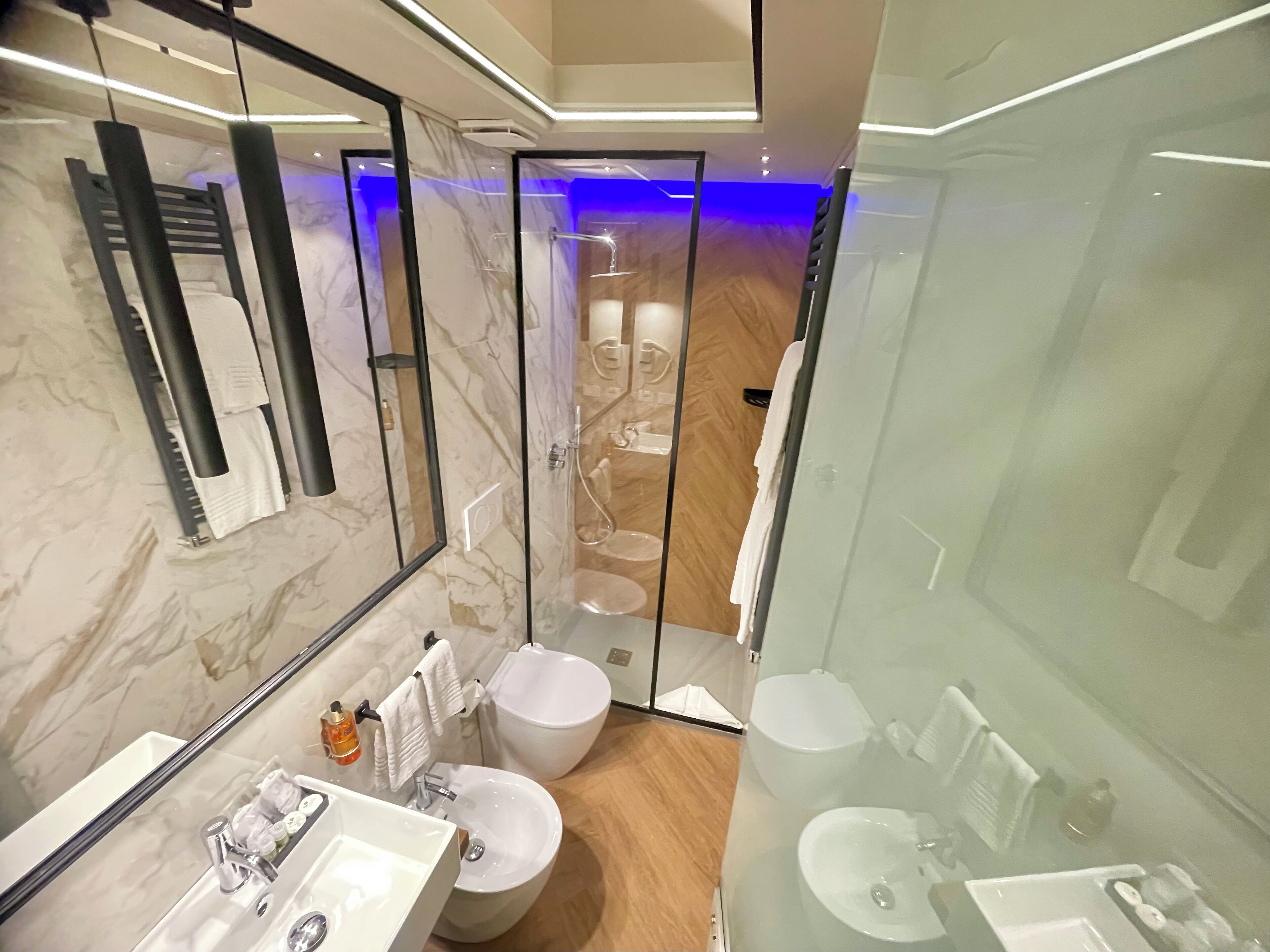 Photo - Z-ArchSuites Urbs