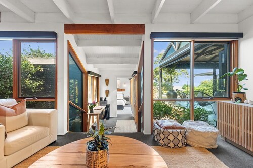 Hygge Loft - Discover the Ultimate Cozy Retreat: Mt Eliza Accommodation