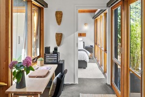 3 dormitorios, tabla de planchar con plancha, Internet y ropa de cama