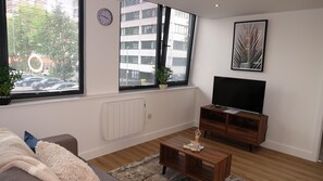Apartment, 1 Queen Bed with Sofa bed | Interior - Cosy Apartment in Old Trafford With Parking Space (Manchester)