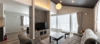 LYS GRACIEUX【Ezo Fuji hoothills】