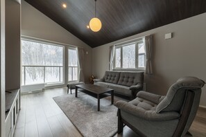 Luxury Villa | Living area - LYS GRACIEUX【Ezo Fuji hoothills】 (Makkari-mura)