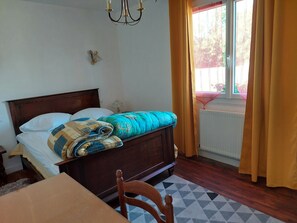 4 soverom, strykejern/-brett, wi-fi (inkludert) og sengetøy