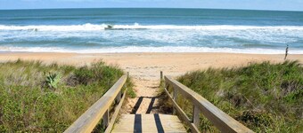 Seaside Paradise: Dive into Luxury with Saltwater Pool, Spa, and Chemical-Free Bliss